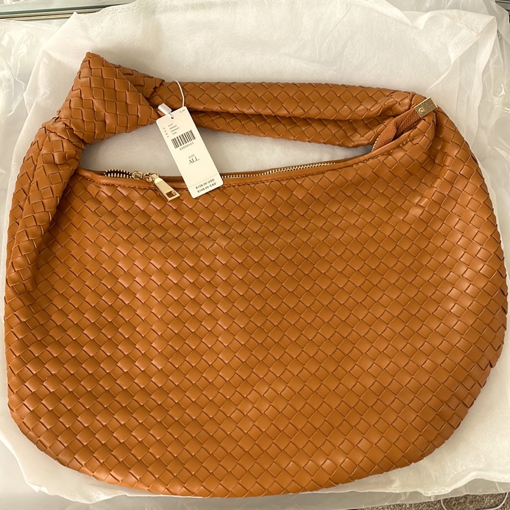 NWT woven shoulder bag.